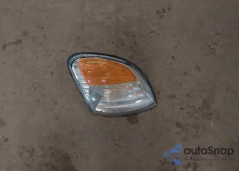 2001 Toyota Tundra Sr5 V8 z USA, uszkodzony, nr VIN 5TBBT44131S197604